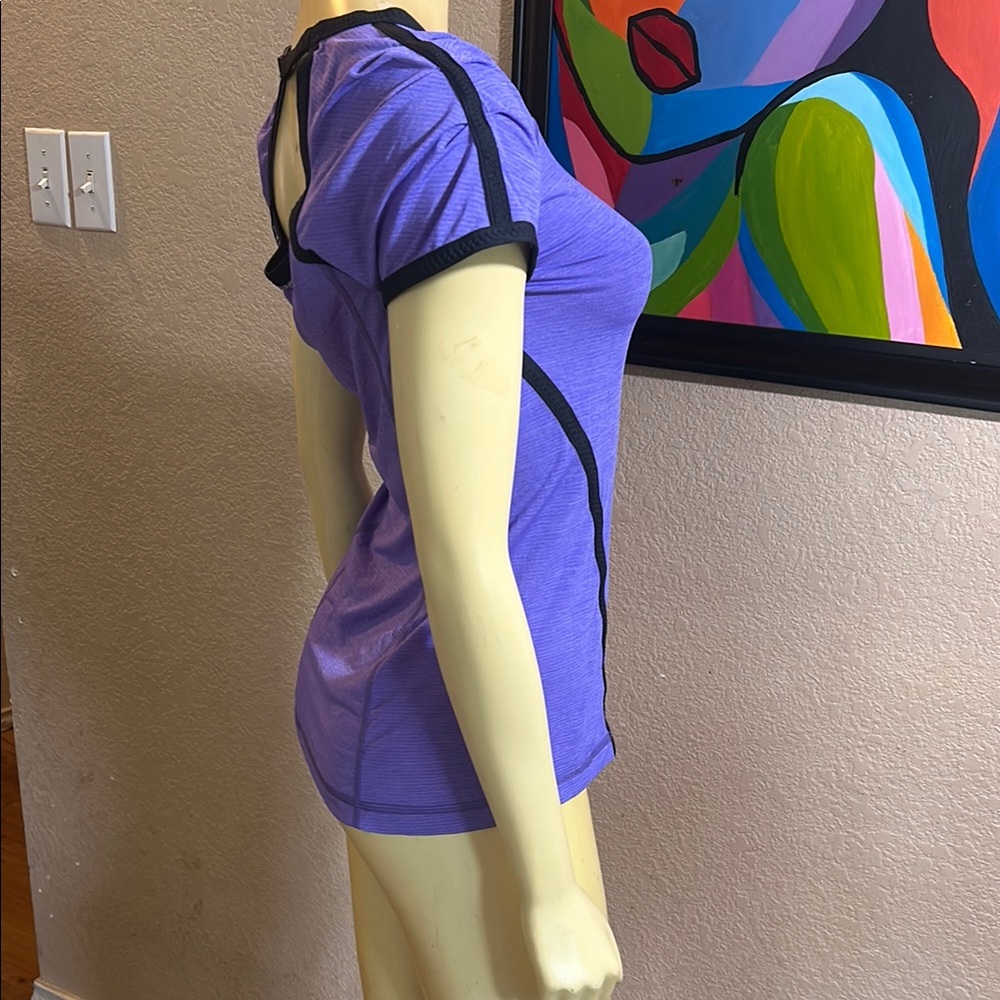 Lululemon Athletica Purple Fitted Short Sleeve Shirt Size 4 - Picture 2 of 7